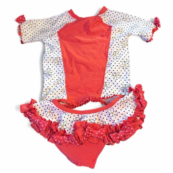 Minnie Mouse 2 piece swimsuit set with short sleeved top and bow skirt size 4 - Picture 2 of 8